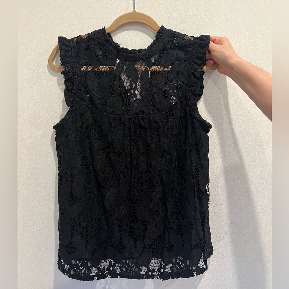 Black lace lily white tank